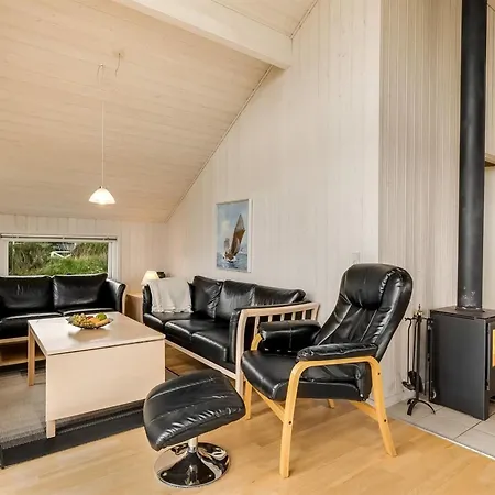 Erland - 500m From The Sea By Interhome Harboør